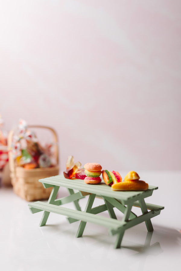 mini-food-gummies Mini food gummies picnic